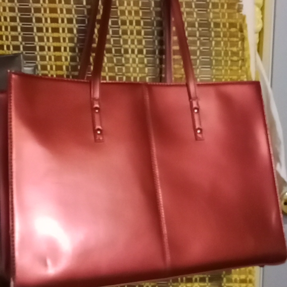 NWT Wilson's Leather Tote/RED!!! - Picture 2 of 8